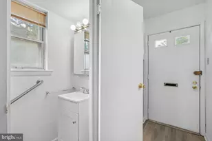 104 Hampstead Dr, Ambler, PA 19002 - Photo 16