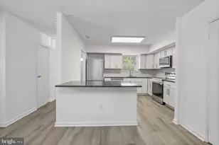 104 Hampstead Dr, Ambler, PA 19002 - Photo 8