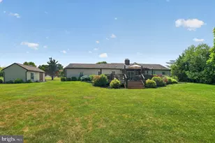 279 Carrie Ln, Harleysville, PA 19438 - Photo 16
