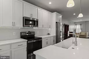 428 Hurst St, Bridgeport, PA 19405 - Photo 14