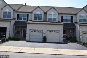 713 Whitetail Cir, King of Prussia, PA 19406 - Photo 2