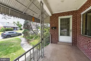 998 Park Dr, Pottstown, PA 19464 - Photo 2