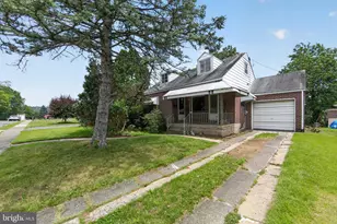 998 Park Dr, Pottstown, PA 19464 - Photo 1