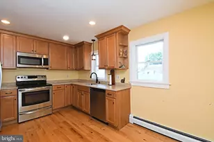 44 E 7th St, Lansdale, PA 19446 - Photo 14