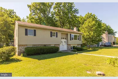 874 Oakdale Drive, Pottstown, PA 19464 - Photo 4