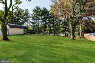 1757 Clearview Ave, Blue Bell, PA 19422 - Photo 4