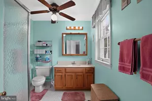 3025 Green Ridge Dr, East Norriton, PA 19403 - Photo 32