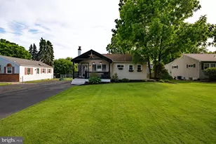 227 Roberts Ave, Horsham, PA 19044 - Photo 2