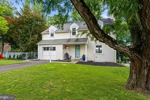 220 Walnut Ln, Ambler, PA 19002 - Photo 1