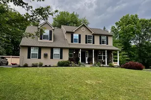 650 Oak Park Rd, Hatfield, PA 19440 - Photo 1