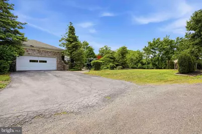 431 E Moyer Road, Pottstown, PA 19464 - Photo 2