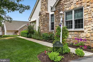 189 Lion's Gate Cir, Souderton, PA 18964 - Photo 2