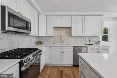 232 E 6th Avenue, Conshohocken, PA 19428 - Photo 18