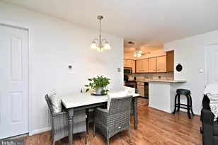 113 Foxmeadow Dr, Royersford, PA 19468 - Photo 10