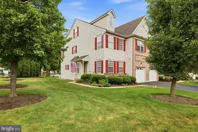 101 Raintree Crossing, Hatfield, PA 19440 - Photo 2