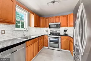 469 Old Elm St, Conshohocken, PA 19428 - Photo 2
