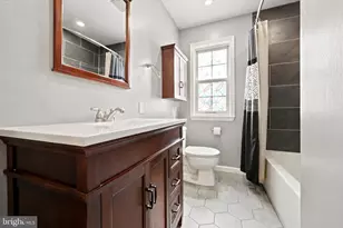 469 Old Elm St, Conshohocken, PA 19428 - Photo 8
