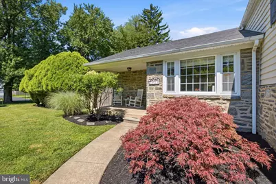 923 Sunset Drive, Blue Bell, PA 19422 - Photo 2