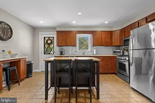 231 E 7th Ave, Conshohocken, PA 19428 - Photo 10