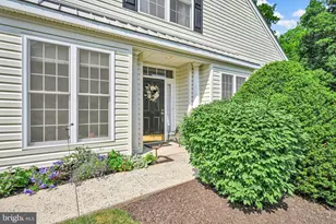 373 Brittany Ct, Souderton, PA 18964 - Photo 2