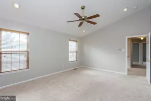 105 Farrington Ct, Collegeville, PA 19426 - Photo 14