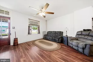 17 E 2nd St, Lansdale, PA 19446 - Photo 10