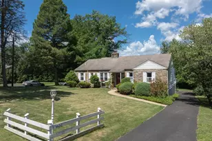 1600 Huntingdon Rd, Abington, PA 19001 - Photo 2