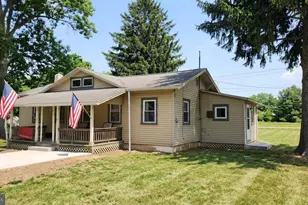 1043 Clemmers Mill Rd, Schwenksville, PA 19473 - Photo 2