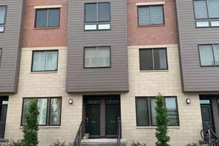 916 Lakeview Ct, King of Prussia, PA 19406 - Photo 2
