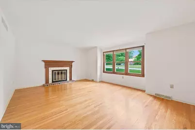 4 Locust Way, Lafayette Hill, PA 19444 - Photo 8