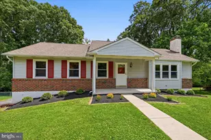 4 Locust Way, Lafayette Hill, PA 19444 - Photo 2
