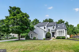 56 Douglass Rd, Lansdale, PA 19446 - Photo 2