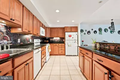 1219 W Wynnewood Road #413, Wynnewood, PA 19096 - Photo 4