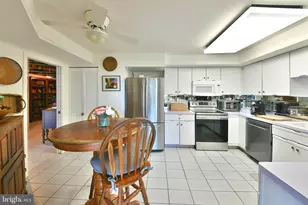 100 Breyer Dr, Elkins Park, PA 19027 - Photo 24