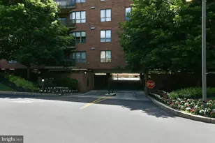 100 Breyer Dr, Elkins Park, PA 19027 - Photo 40