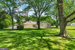 246 Oak Park Rd, Hatfield, PA 19440 - Photo 30