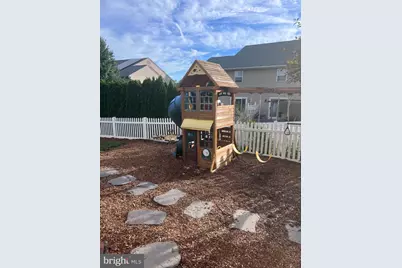 677 Honeysuckle Way, Pennsburg, PA 18073 - Photo 10