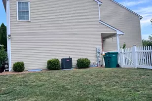 677 Honeysuckle Way, Pennsburg, PA 18073 - Photo 38