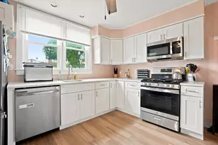 2457 Independence Ave, Abington, PA 19001 - Photo 10