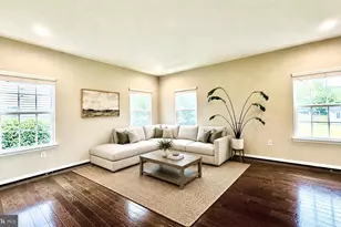 1715 Hedgewood Rd, Hatfield, PA 19440 - Photo 14