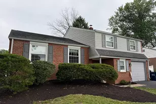 277 Edwards Dr, King of Prussia, PA 19406 - Photo 2