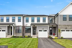 352 Aspen Wy, King of Prussia, PA 19406 - Photo 2