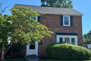 1421 Cherry Ln, Pottstown, PA 19464 - Photo 2