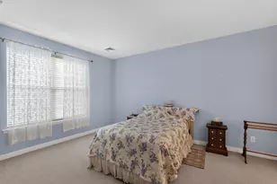 1108 Burgundy Cir, Pennsburg, PA 18073 - Photo 18