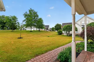 1108 Burgundy Cir, Pennsburg, PA 18073 - Photo 2