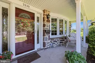 2229 Oakwyn Rd, Lafayette Hill, PA 19444 - Photo 2