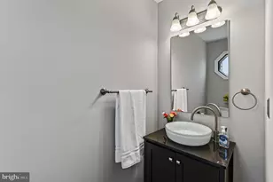 105 Elio Cir, Royersford, PA 19468 - Photo 4
