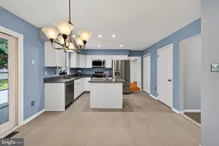 105 Elio Cir, Royersford, PA 19468 - Photo 8
