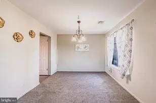 337 Pondview Dr, Harleysville, PA 19438 - Photo 6