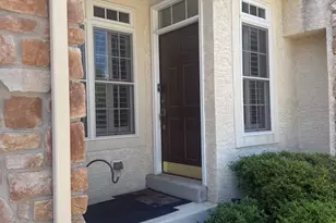 636 Greycliffe Ln, Ambler, PA 19002 - Photo 2